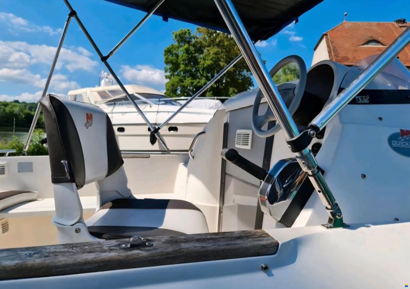 Quicksilver Cabin 460 Cruiser