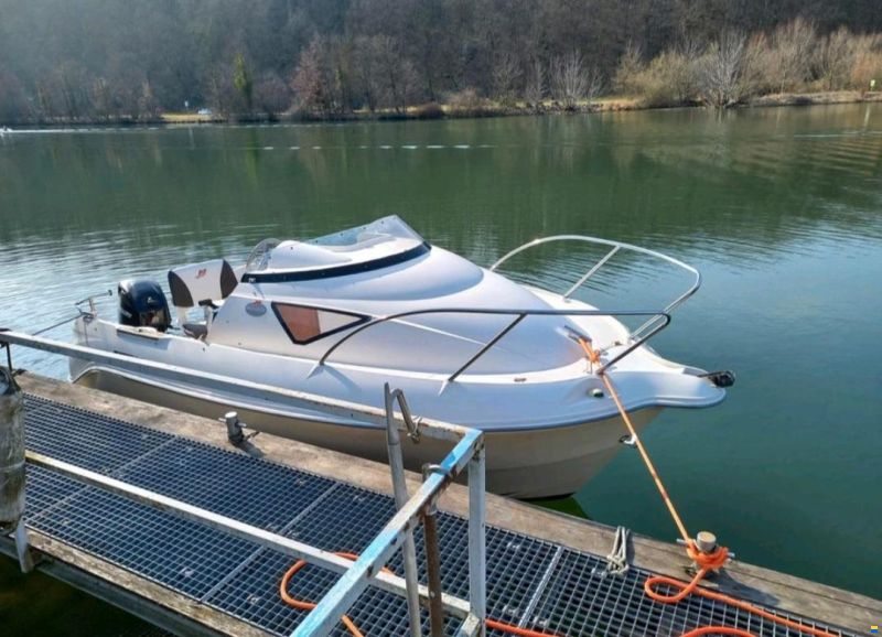 Quicksilver Cabin 460 Cruiser