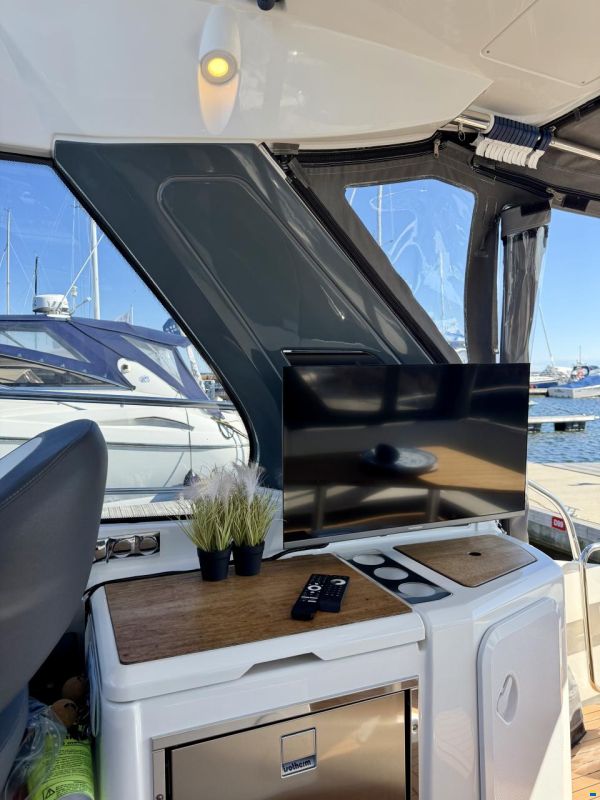 Bavaria S33 HT