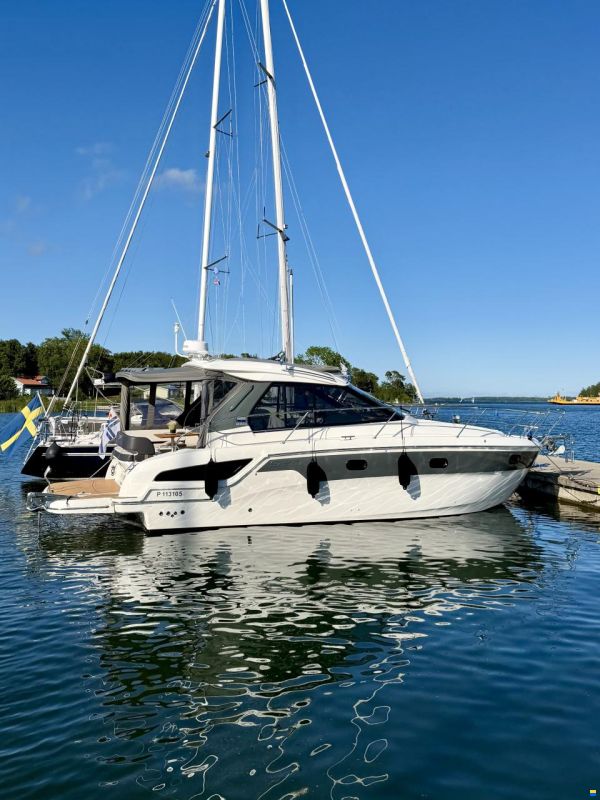 Bavaria S33 HT
