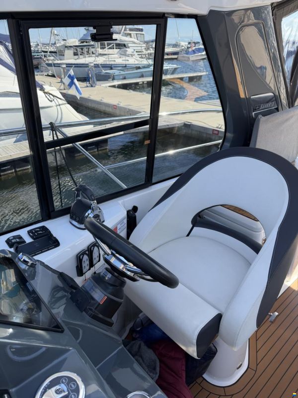 Bavaria S33 HT