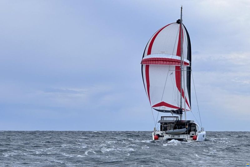 Lagoon 42