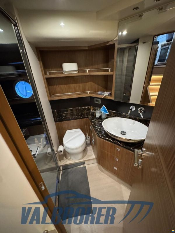 Absolute Navetta 52