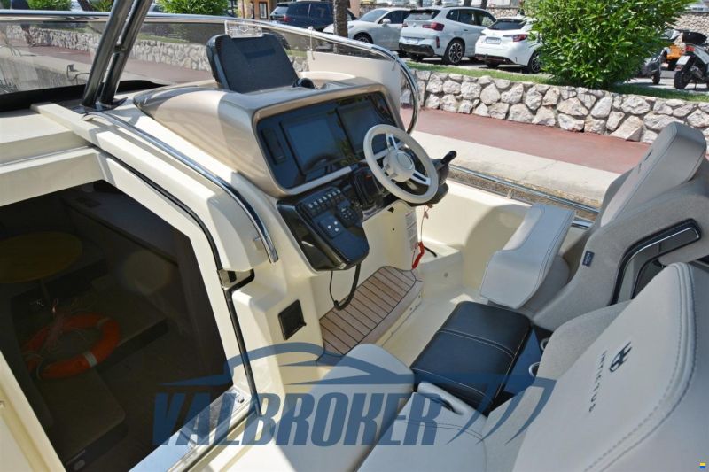 Invictus GT320
