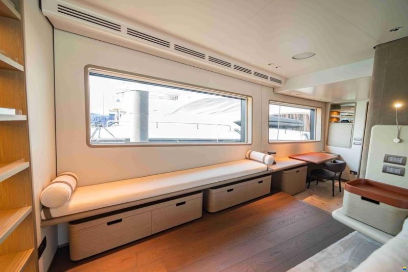 Custom Line Navetta 30