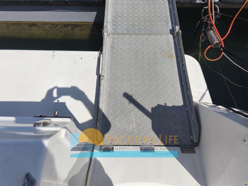 Azimut AZ 35