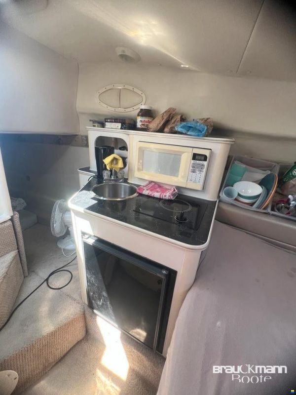 Rinker Fiesta Vee 242