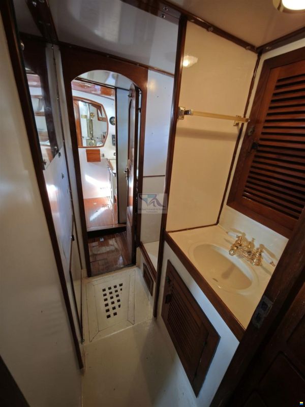 Bluewater Yachts Vagabond 42