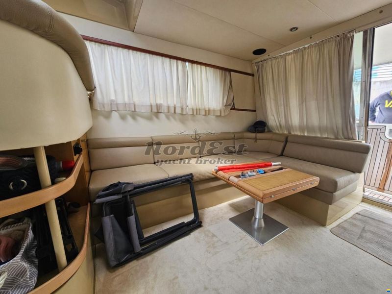 Ferretti 39