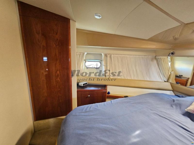 Ferretti 430