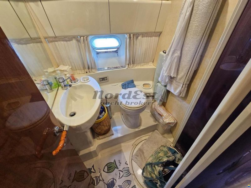 Ferretti 430