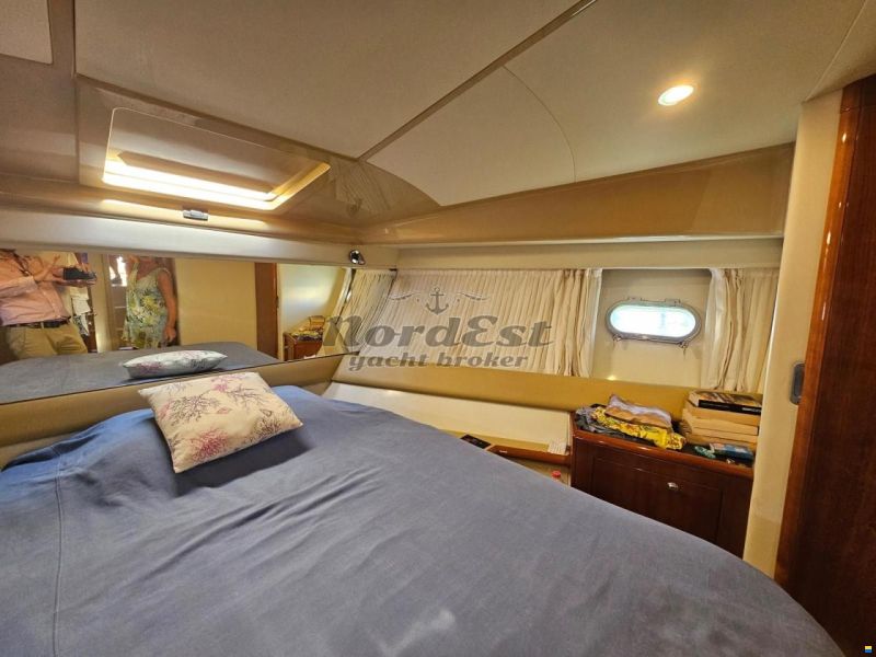 Ferretti 430