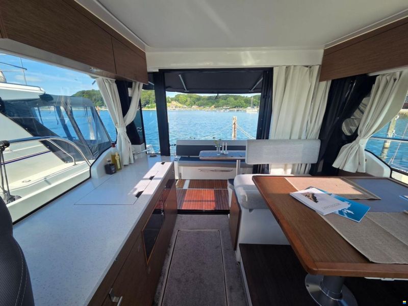 Jeanneau Merry Fisher 1095 Cruiser