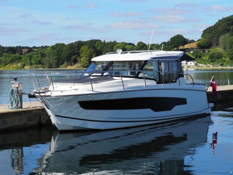 Jeanneau Merry Fisher 1095 Cruiser