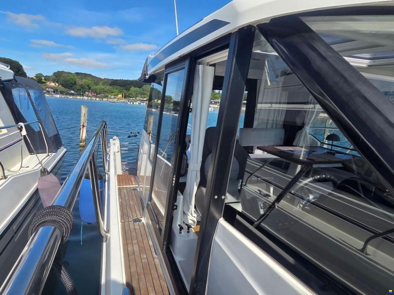 Jeanneau Merry Fisher 1095 Cruiser
