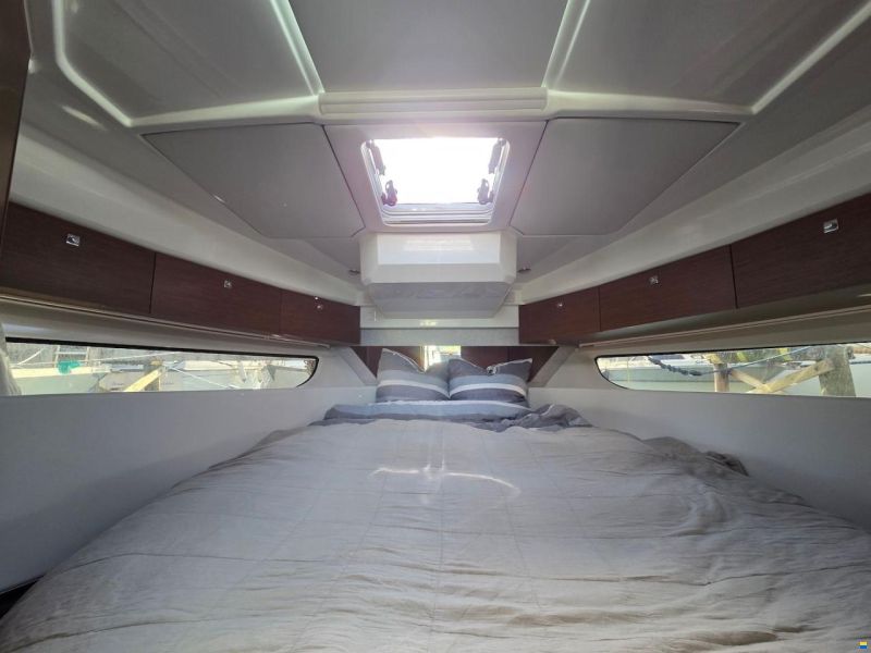 Jeanneau Merry Fisher 1095 Cruiser