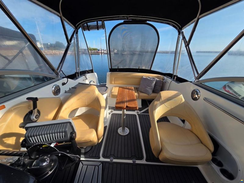 Rinker 230 Atlantic