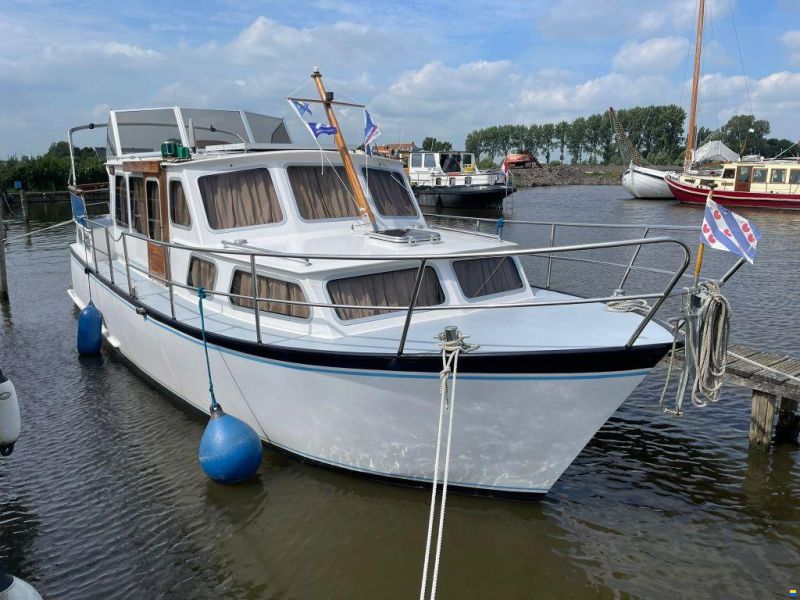 K&M 1000