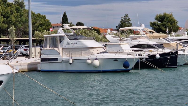 Carver 33 Aft Cabin