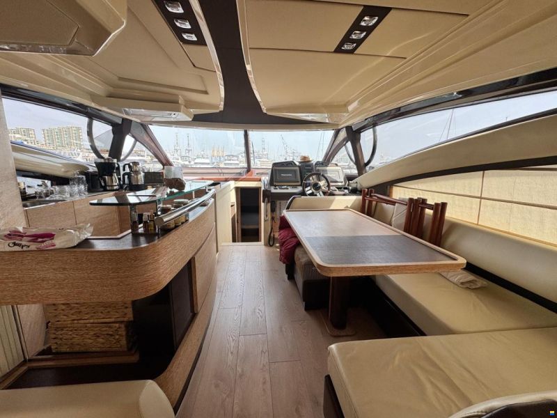 Azimut 53