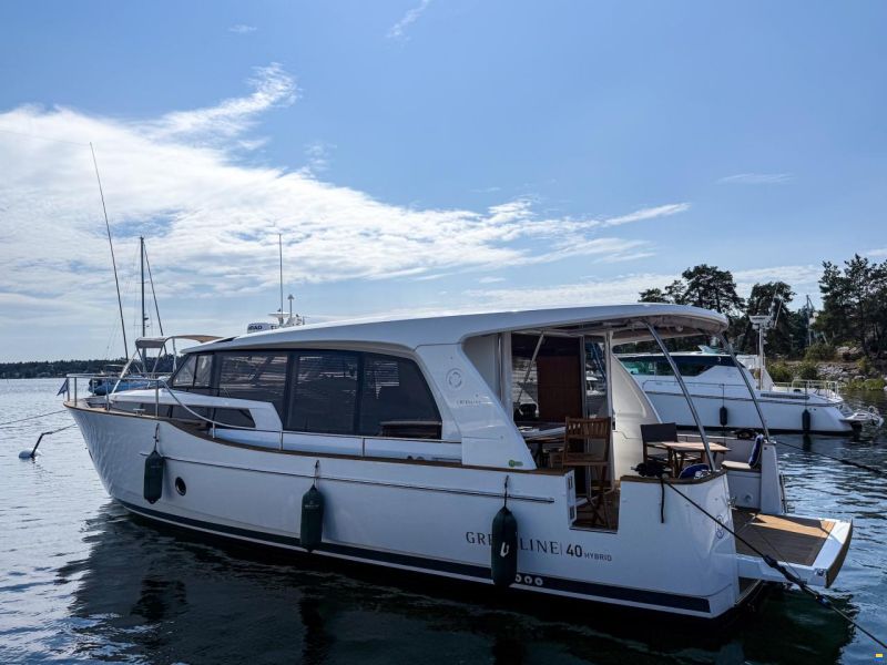 Greenline 40 Hybrid