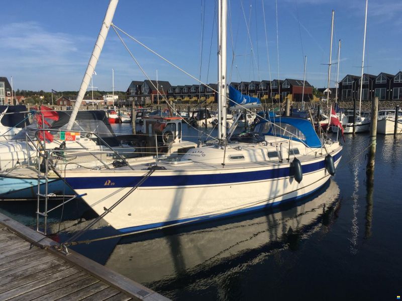 Hallberg-Rassy 29