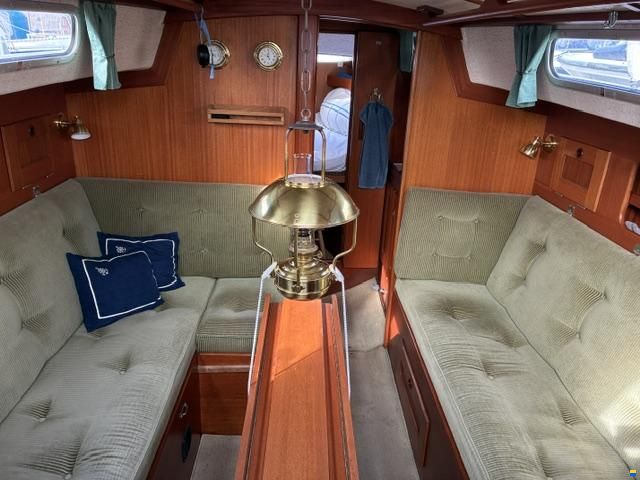 Hallberg-Rassy 29