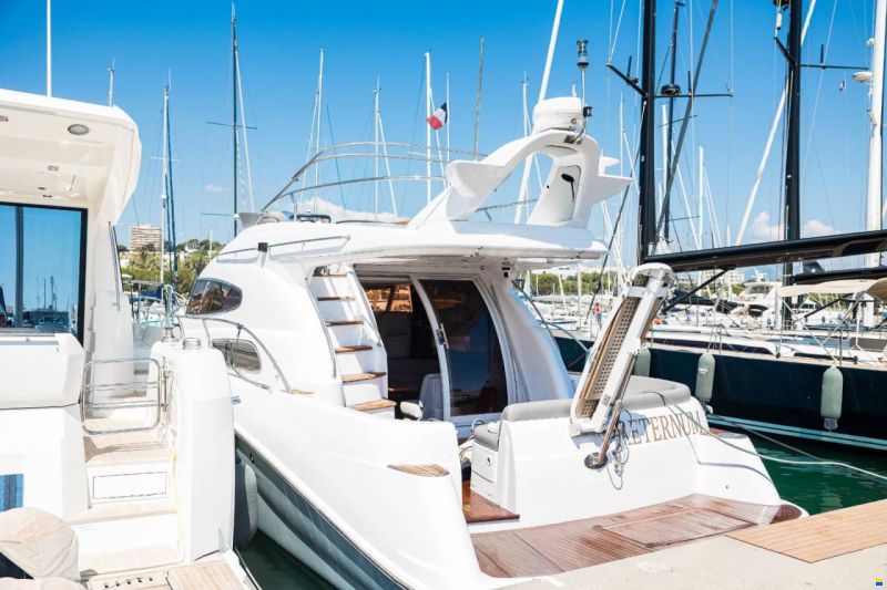 Sealine T47