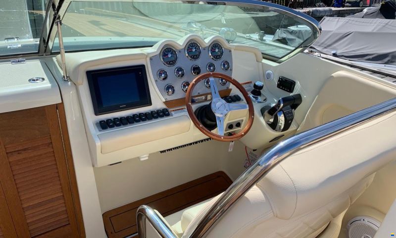 Chris Craft Corsair 32