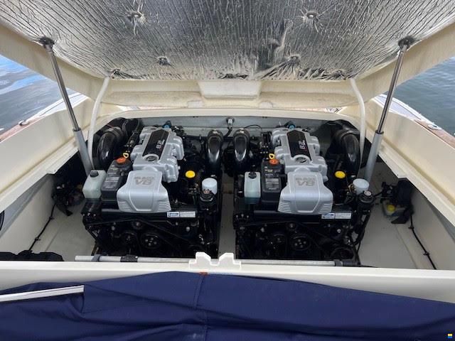 Chris Craft Corsair 32
