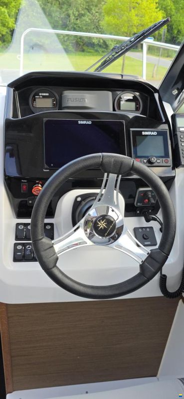 Jeanneau Merry Fisher 695