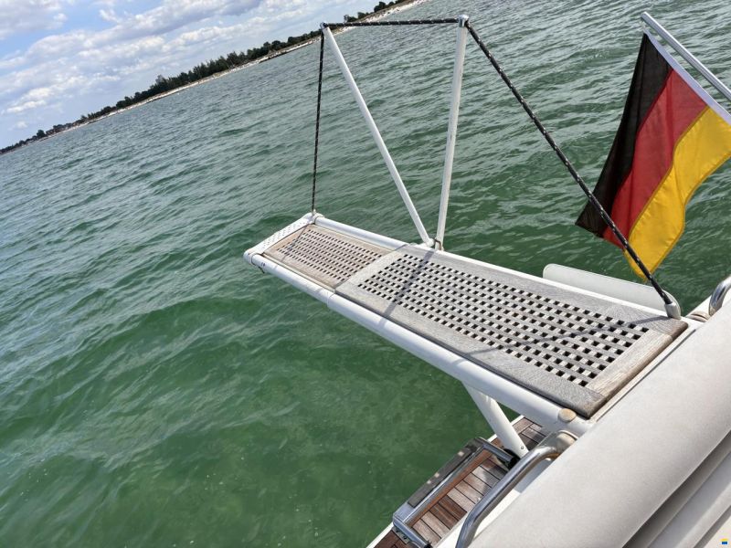 Sunseeker Portofino 35