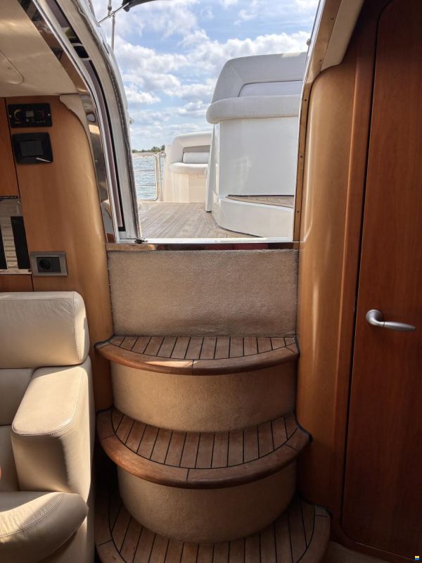 Sunseeker Portofino 35