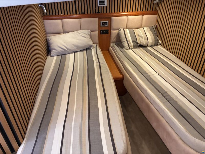 Sunseeker Portofino 35