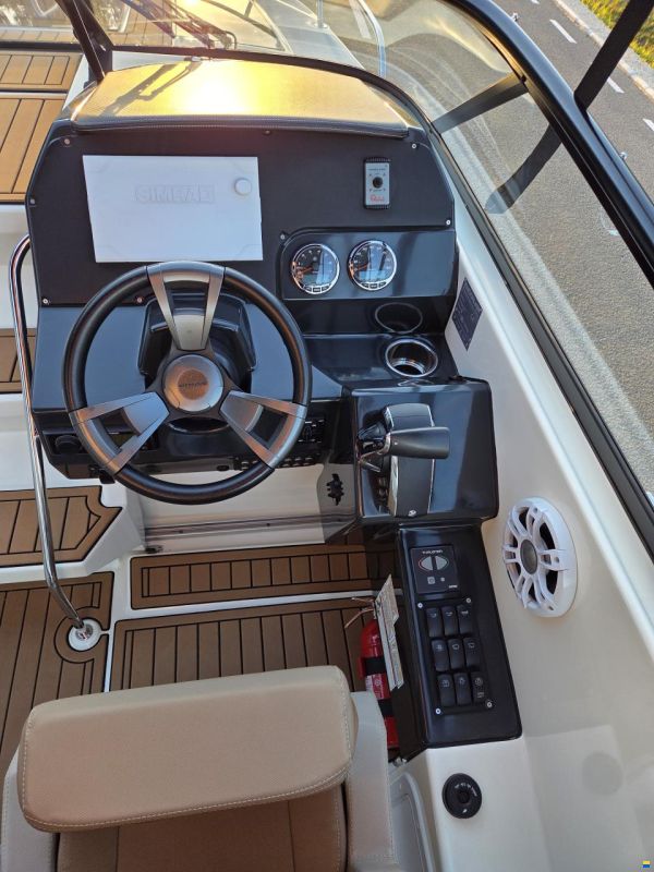 Quicksilver Activ 805 Cruiser