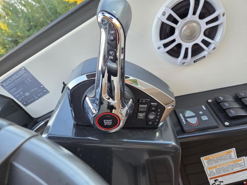 Quicksilver Activ 805 Cruiser