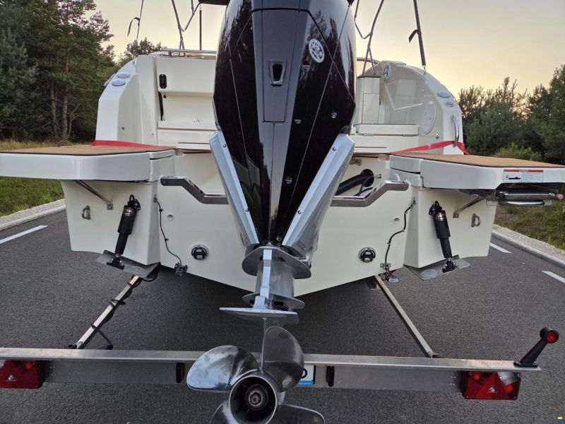 Quicksilver Activ 805 Cruiser