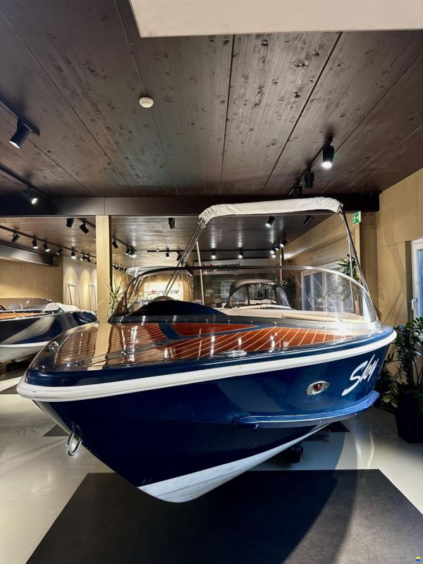 JetMarine Schiffswerft GmbH 670