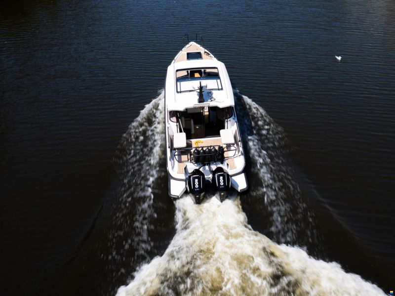 XO Boats EXPLR 10 SPORT+