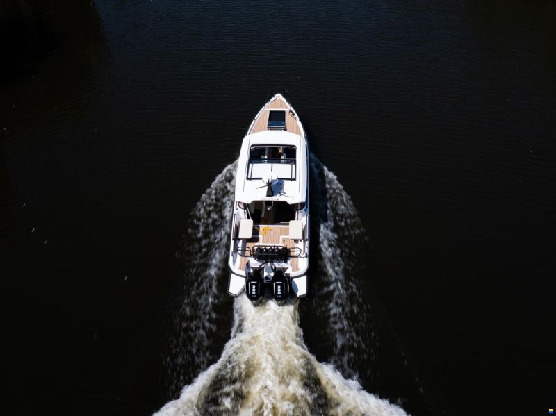 XO Boats EXPLR 10 SPORT+