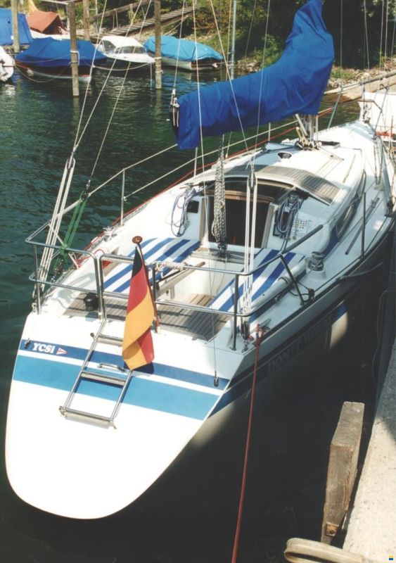 Helmsmann Athena 34