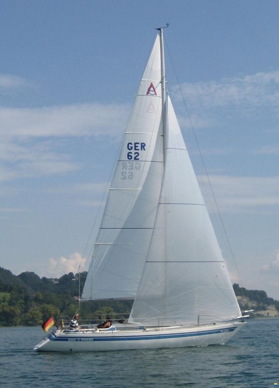 Helmsmann Athena 34
