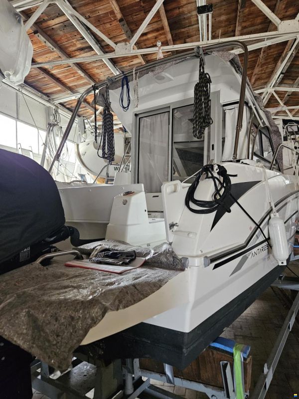 Beneteau Antares 6 OB