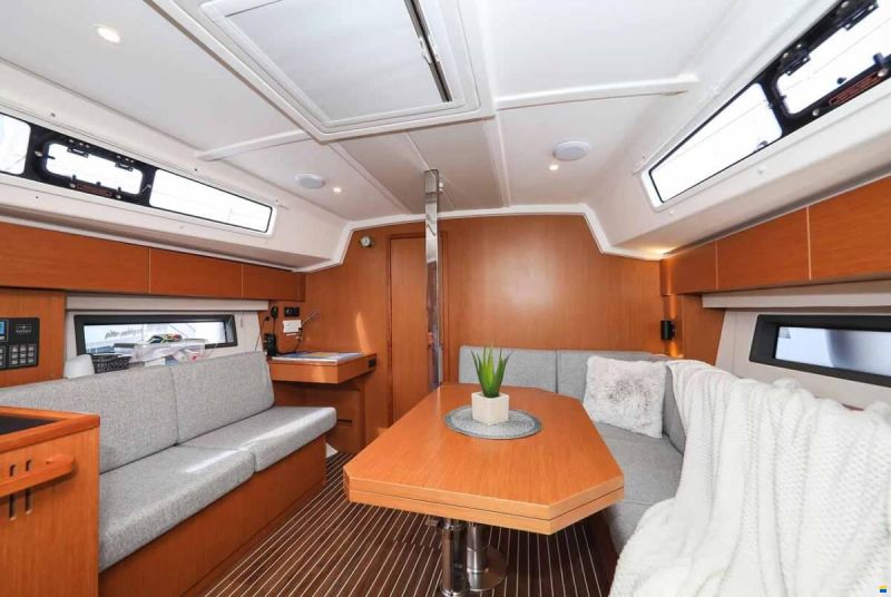 Bavaria C42