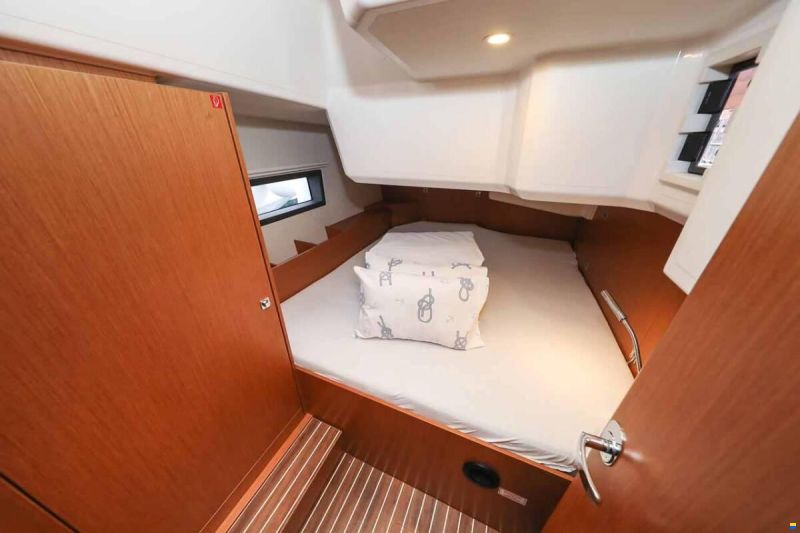 Bavaria C42