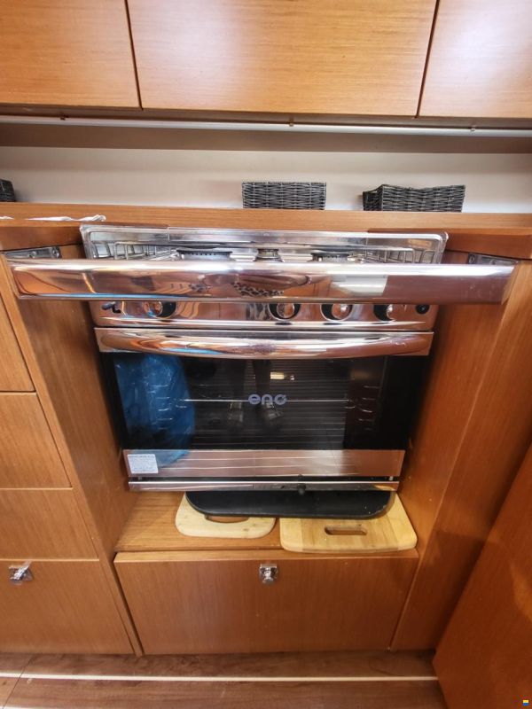 Bavaria C42