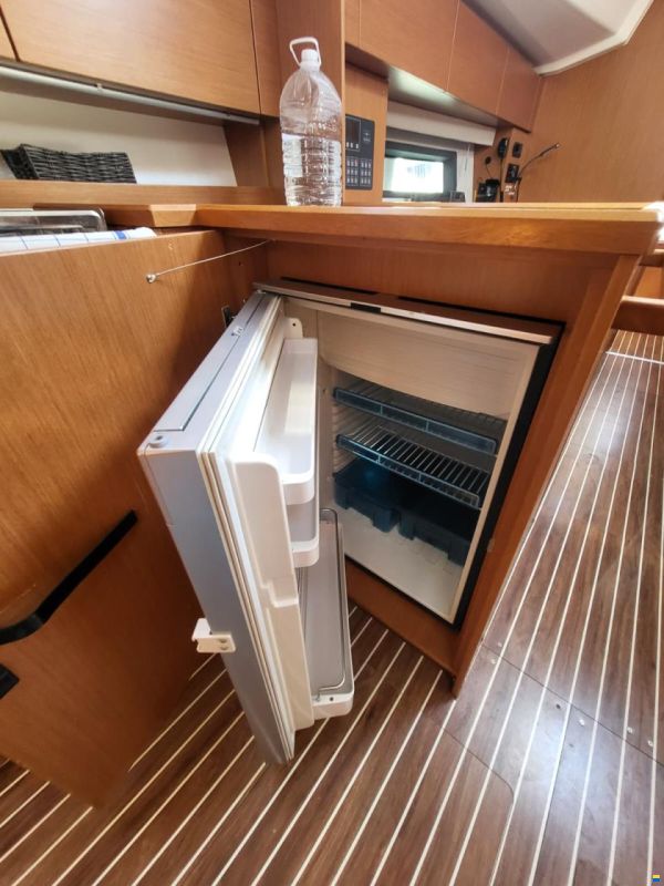 Bavaria C42