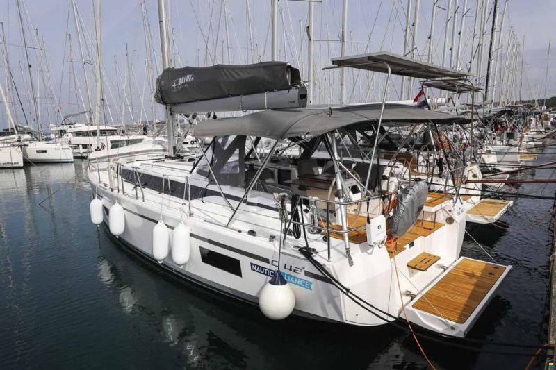 Bavaria C42