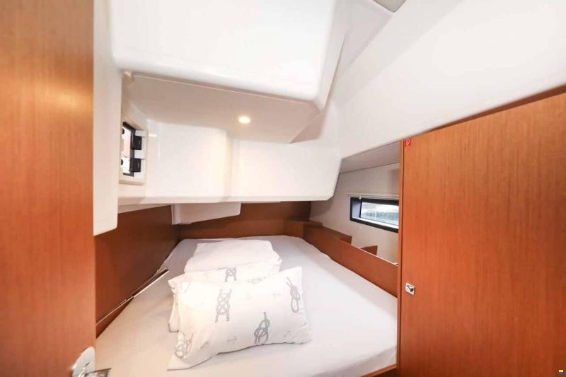 Bavaria C42