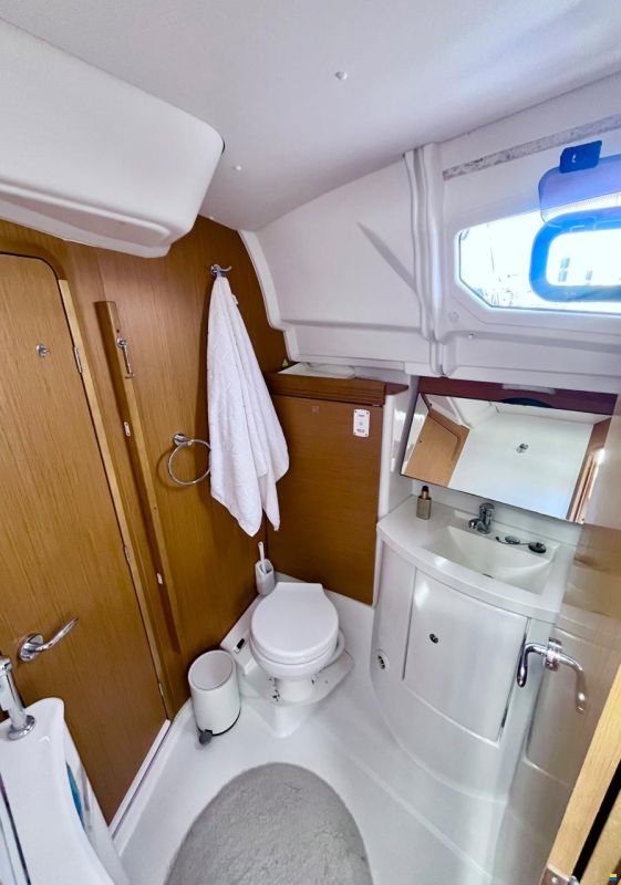 Jeanneau Sun Odyssey 42DS MK II 2011